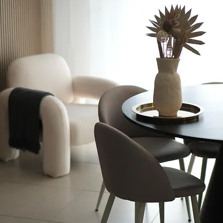La Boutique - 2 Min Walk To Bernina Express Apartment Tirano Exterior photo